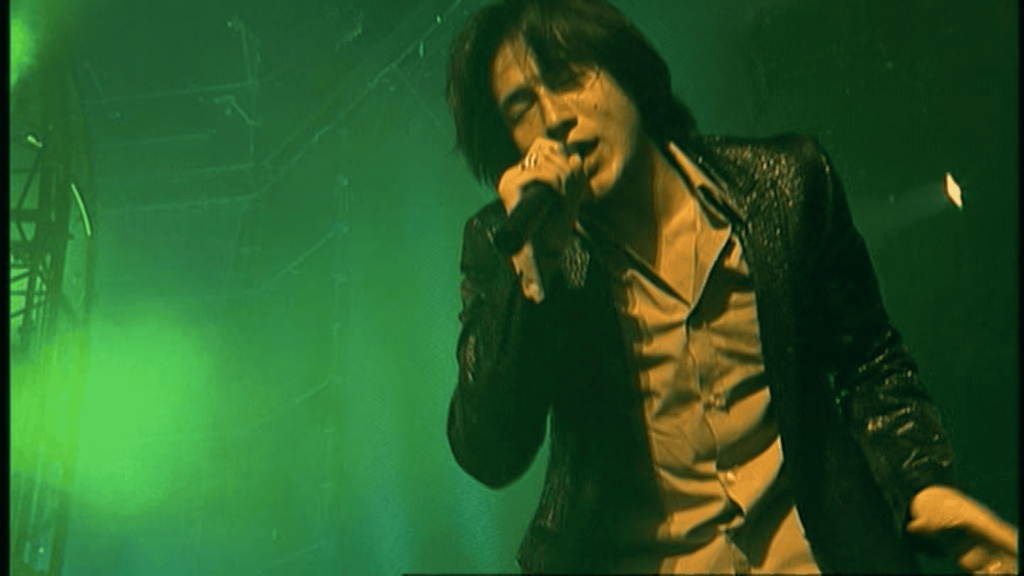 ニシエヒガシエ Concert Tour Q 2000～2001